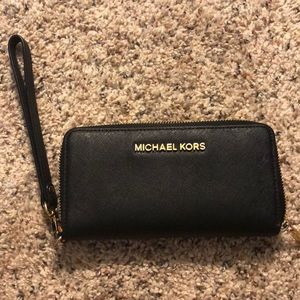 michael kors clutch